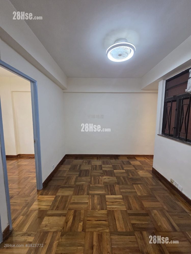 霭华大厦 售盘 2 房 , 1 浴室 321 平方尺