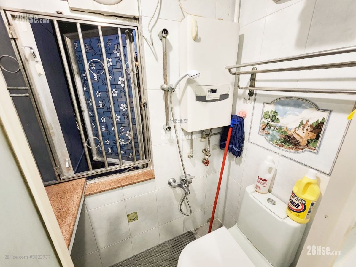 怡雅苑 租盤 401 平方呎