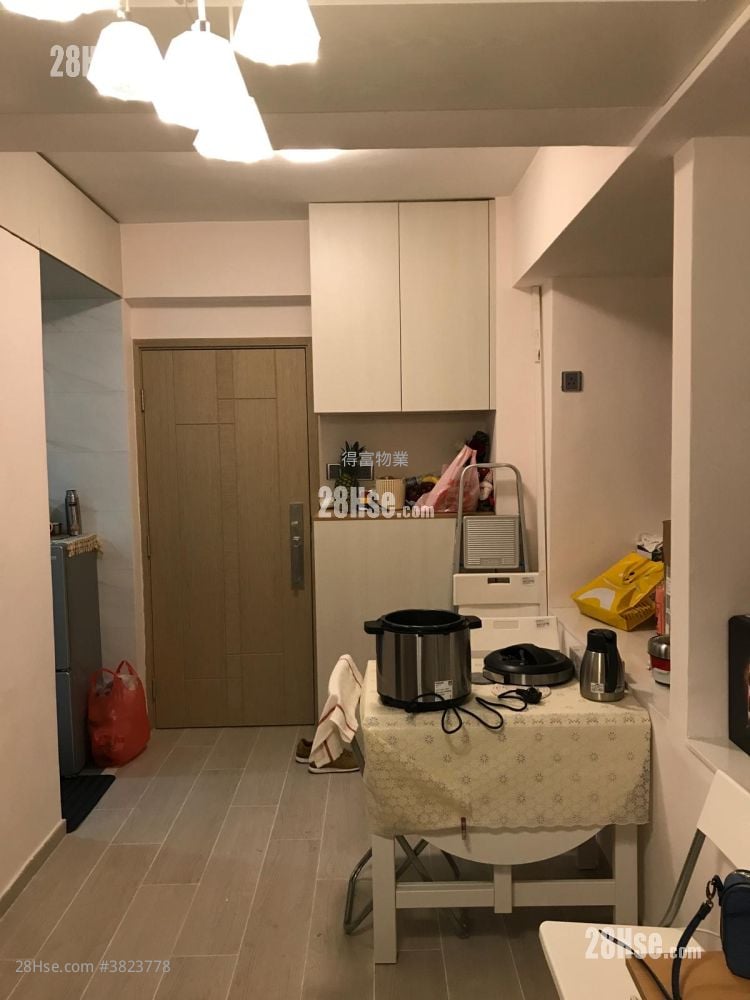 永寧大廈(順寧道) 租盤 1 房 , 1 浴室 222 平方呎