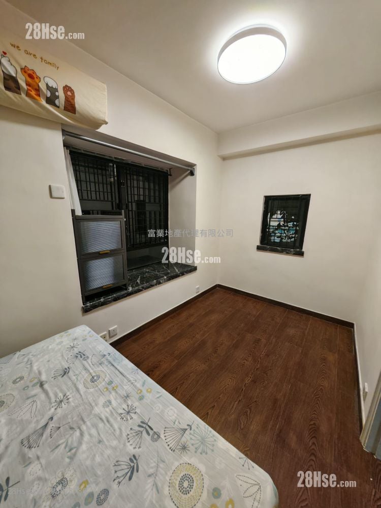 榮輝大廈 租盤 1 房 , 1 浴室 316 平方呎