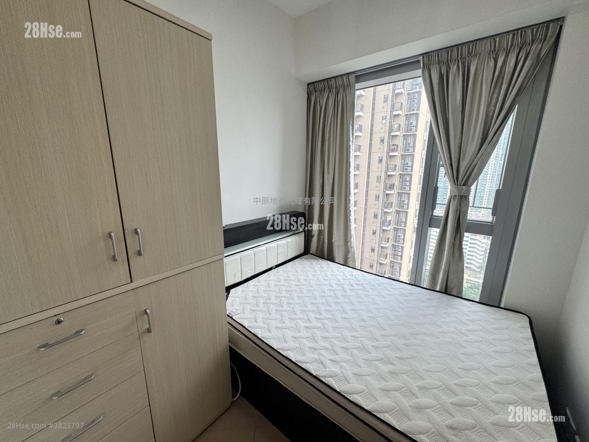 Century Link Sell 2 Bedrooms , 2 Bathrooms 484 ft²