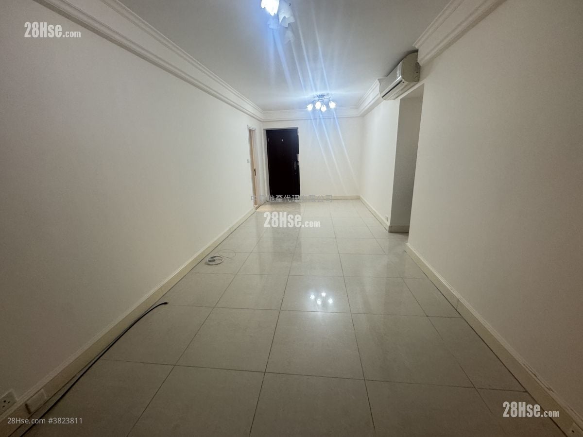 Caribbean Coast Sell 3 Bedrooms , 2 Bathrooms 757 ft²