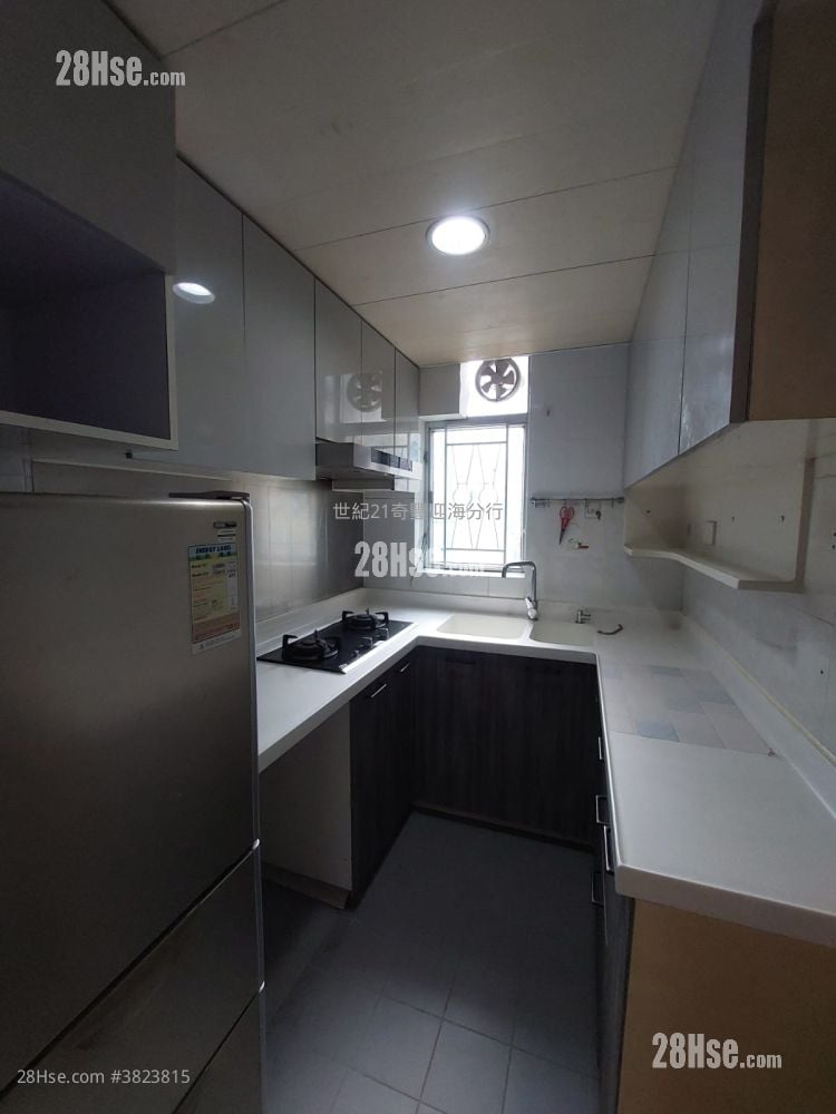 富宝花园 售盘 3 房 , 2 浴室 592 平方尺