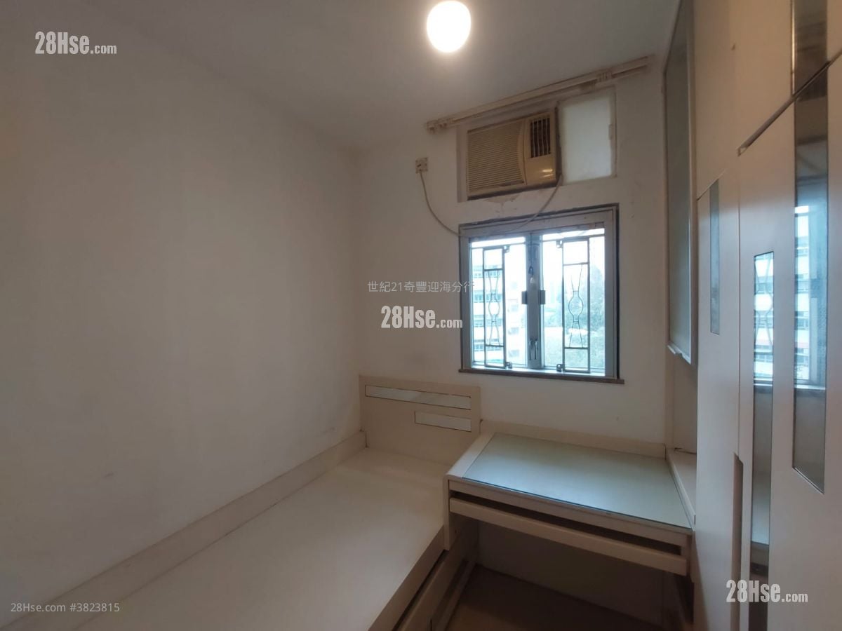 富宝花园 售盘 3 房 , 2 浴室 592 平方尺