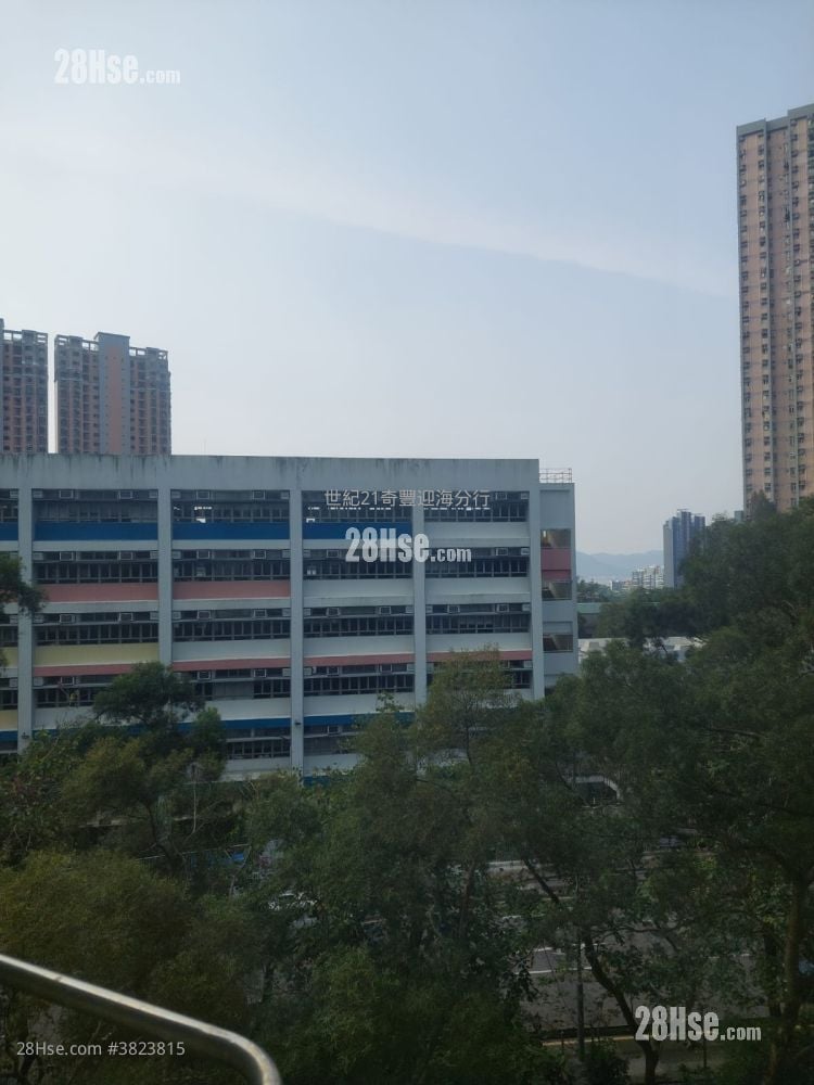 富宝花园 售盘 3 房 , 2 浴室 592 平方尺