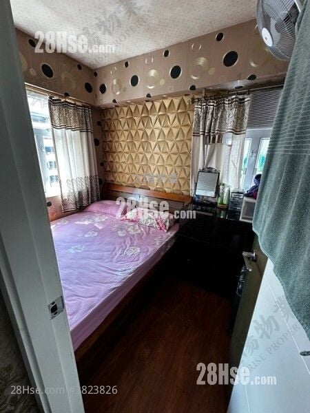 Whampoa Estate Sell 3 Bedrooms 494 ft²