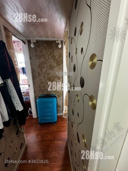 Whampoa Estate Sell 3 Bedrooms 494 ft²