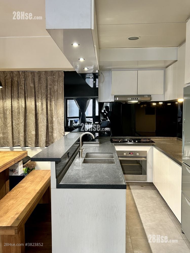 樂信臺 售盤 3 房 , 2 浴室 762 平方呎