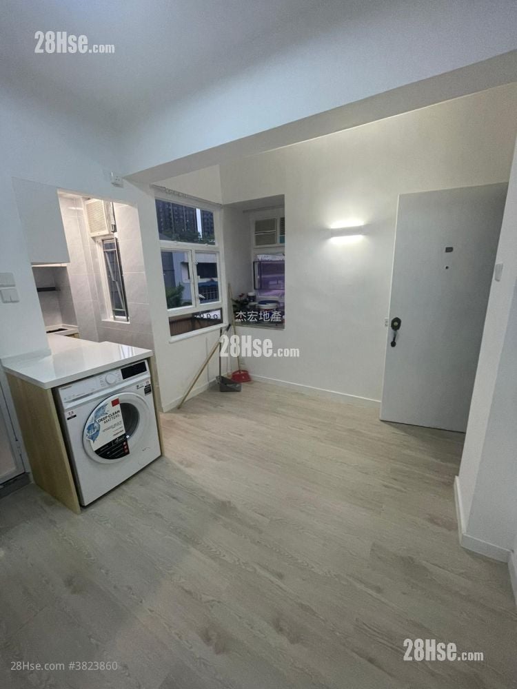 廳: 滿華樓 售盤 2 房 , 1 浴室 262 平方呎