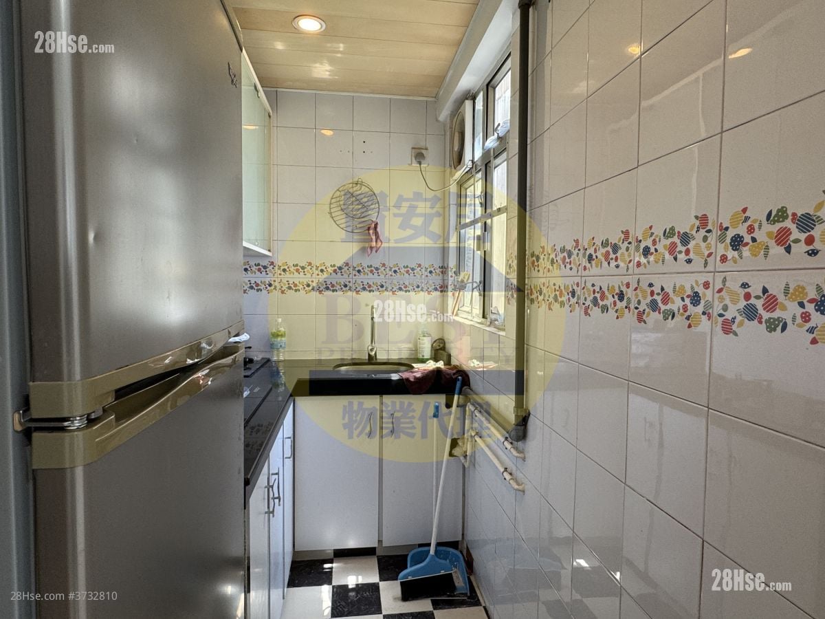 Richland Garden Sell 1 Bedroom , 1 Bathroom 325 ft²