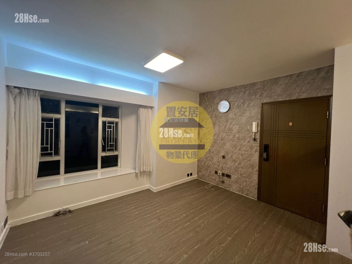 Marina Garden Sell 4 Bedrooms , 1 Bathroom