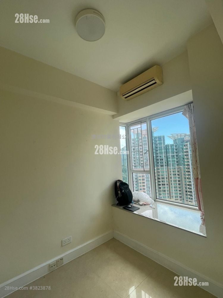 領峰 售盤 3 房 , 2 浴室 670 平方呎