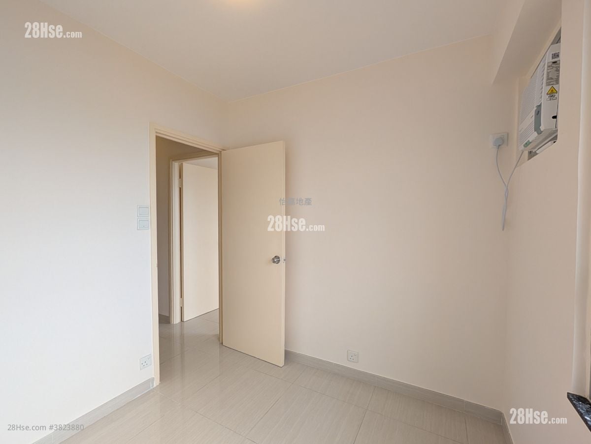 Elizabeth House Rental 2 Bedrooms , 1 Bathroom 540 ft²