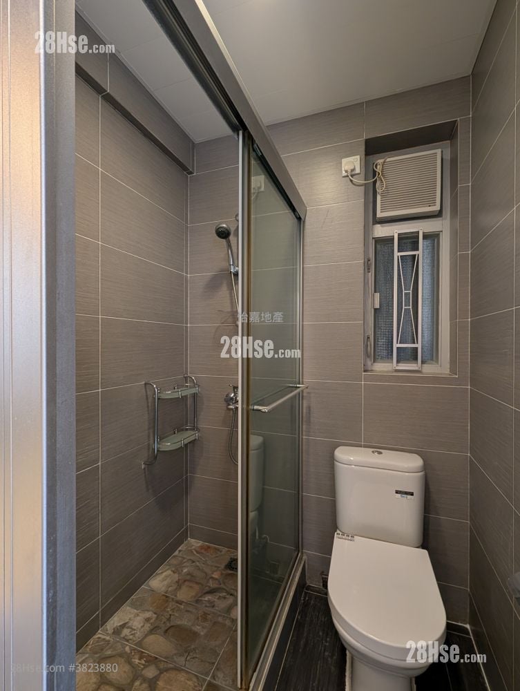 Elizabeth House Rental 2 Bedrooms , 1 Bathroom 540 ft²