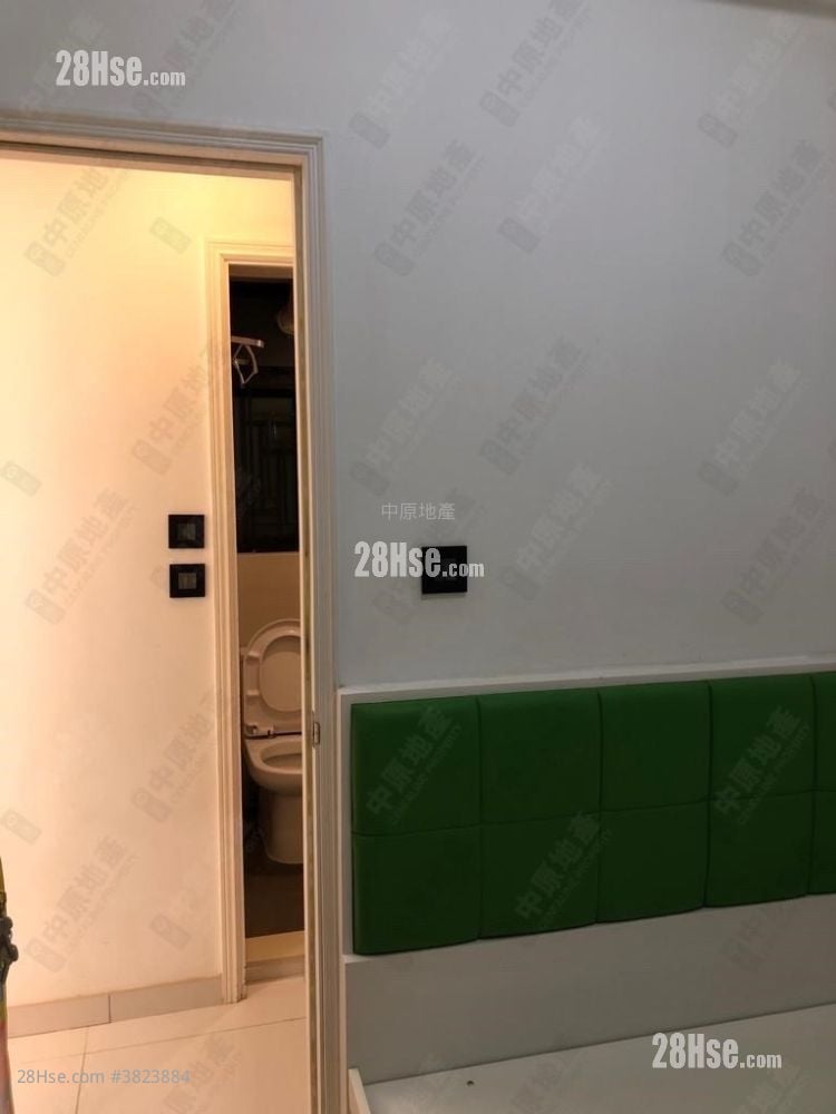 显峰 售盘 2 房 404 平方尺