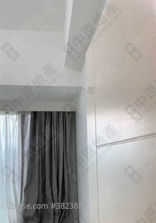 显峰 售盘 2 房 404 平方尺