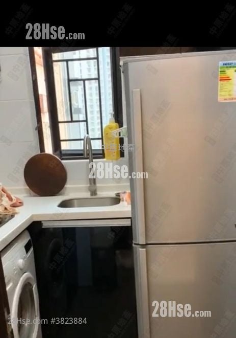 显峰 售盘 2 房 404 平方尺