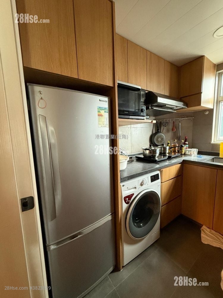 Sky Tower Rental 2 Bedrooms , 1 Bathroom 463 ft²