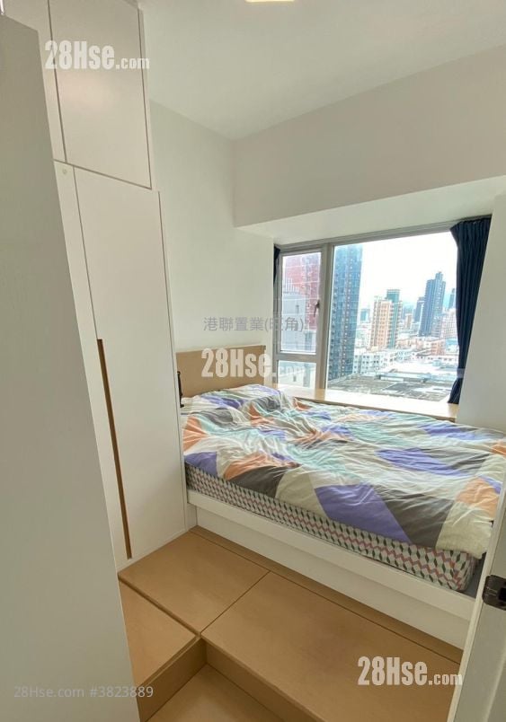 Sky Tower Rental 2 Bedrooms , 1 Bathroom 463 ft²