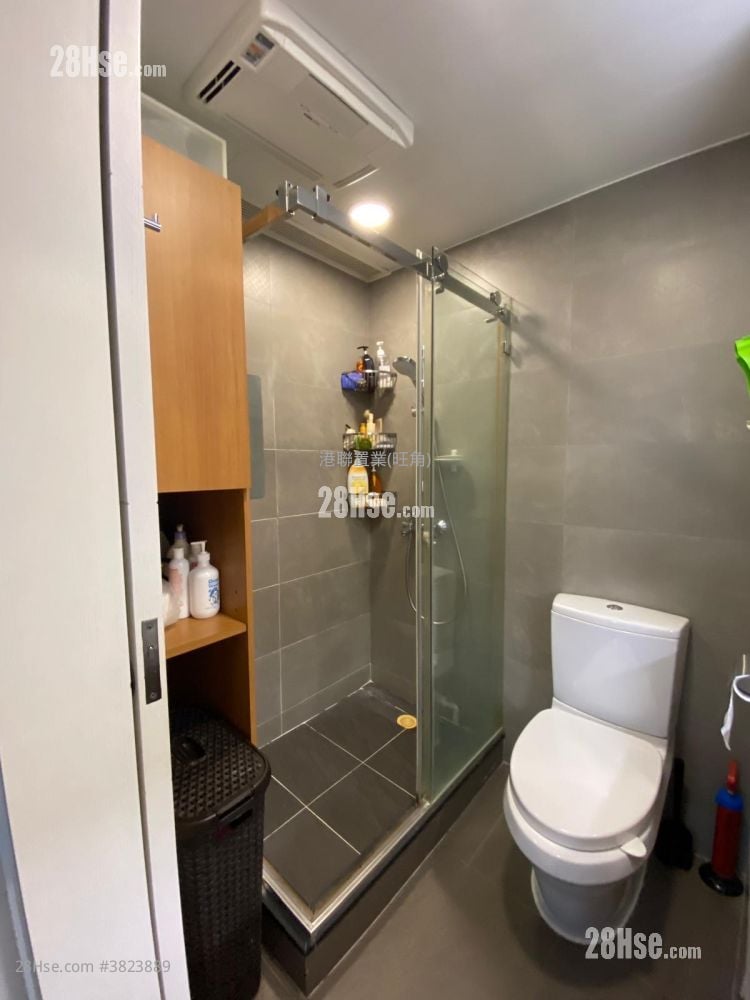 Sky Tower Rental 2 Bedrooms , 1 Bathroom 463 ft²