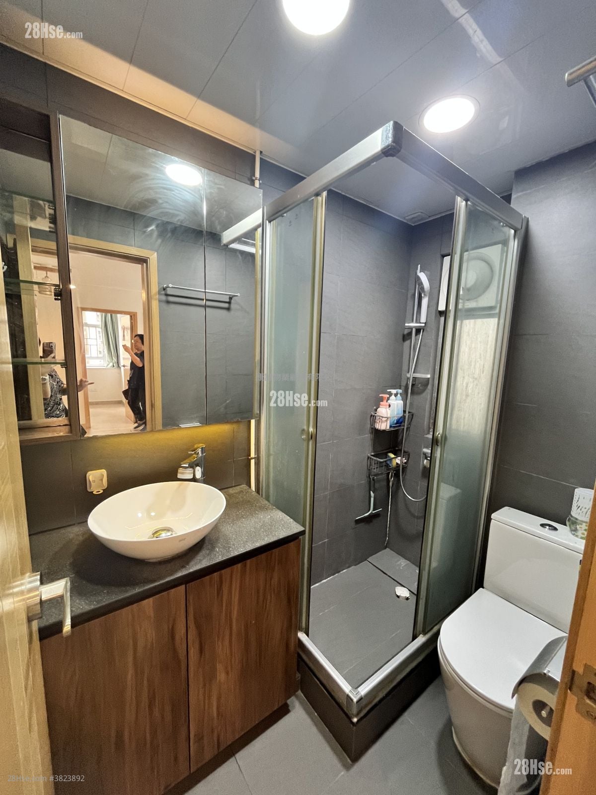 康华苑 售盘 2 房 , 1 浴室 380 平方尺