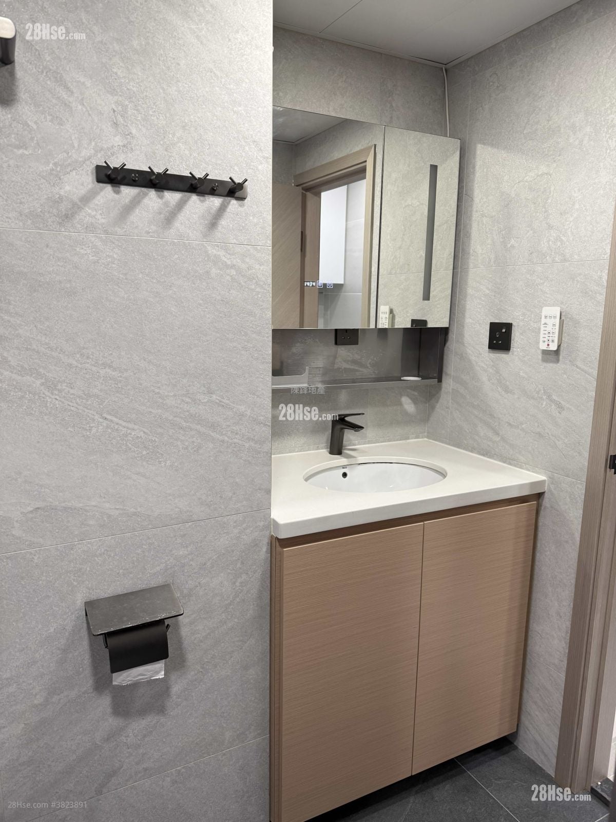 侨兴大厦 租盘 2 房 , 1 浴室 638 平方尺