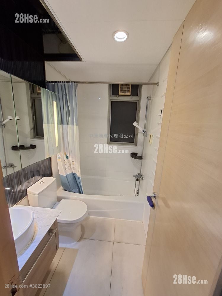 Greenview Sell 4 Bedrooms , 3 Bathrooms 872 ft²