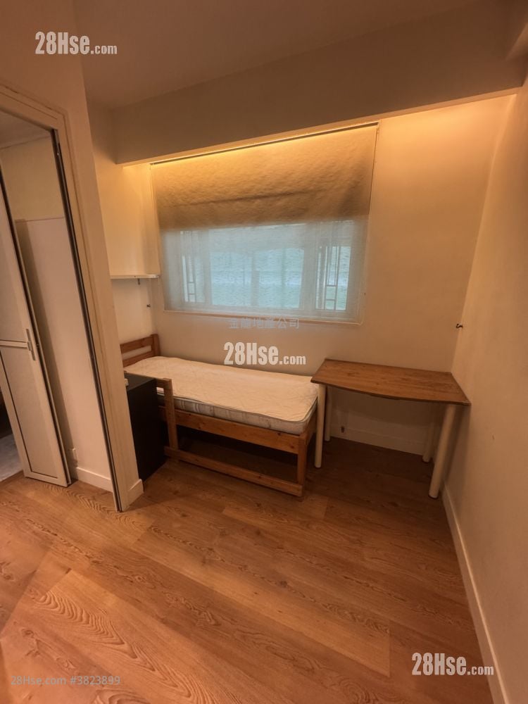 Apartment Sell 2 Bedrooms , 1 Bathroom 491 ft²