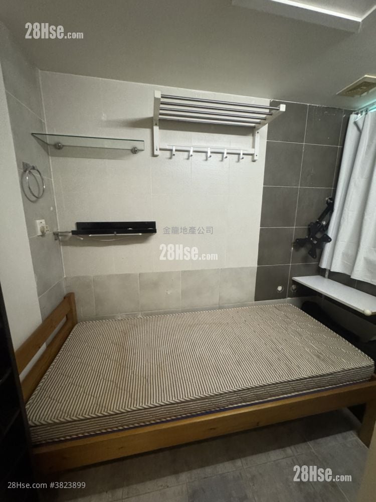 Apartment Sell 2 Bedrooms , 1 Bathroom 491 ft²