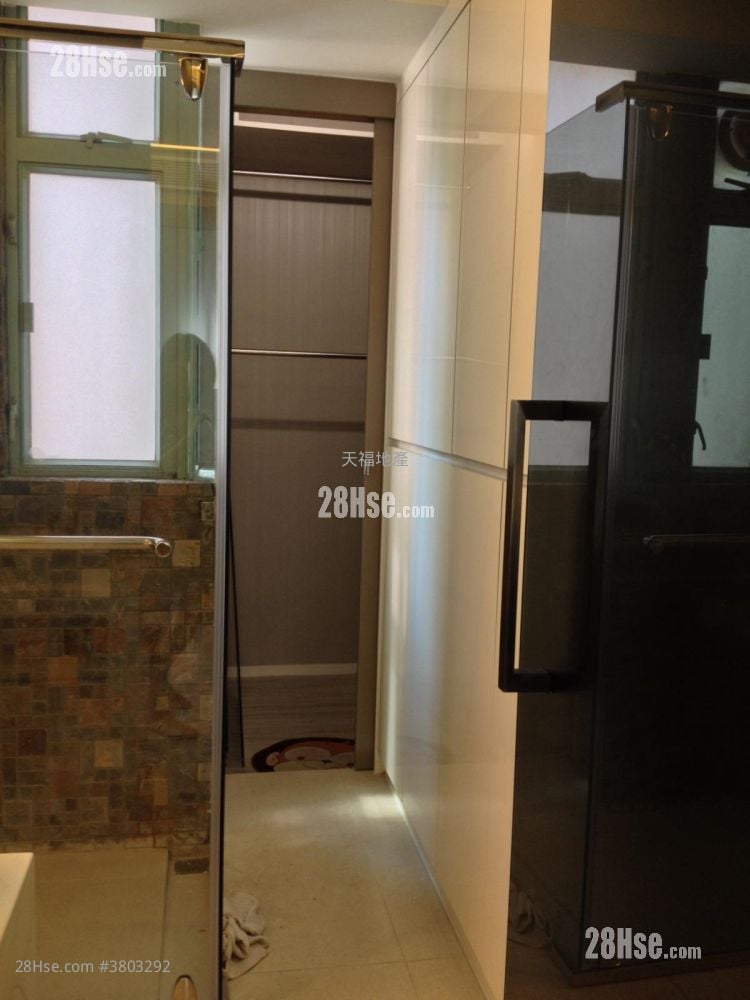 Well-Found Building Sell Studio , 1 Bathroom 306 ft²