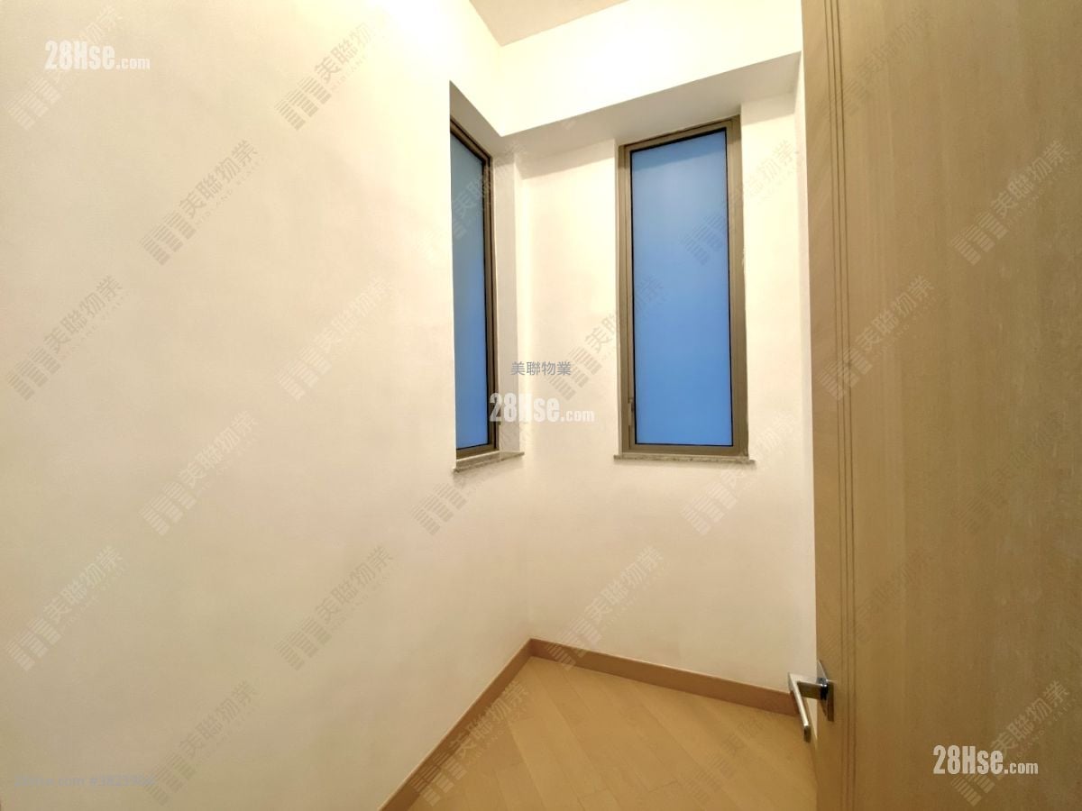 逸瓏園 售盤 2 房 , 1 浴室 700 平方呎