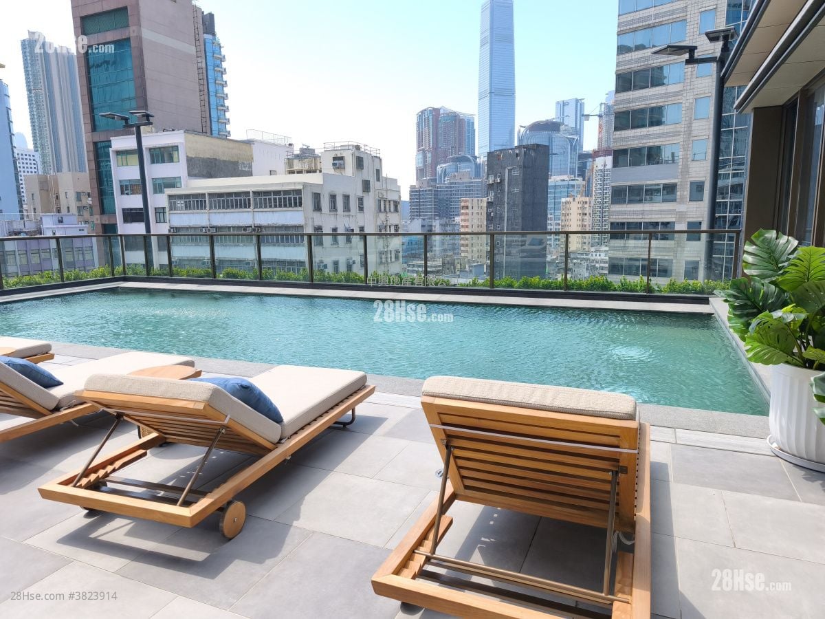 高临 租盘 2 房 , 1 浴室 377 平方尺