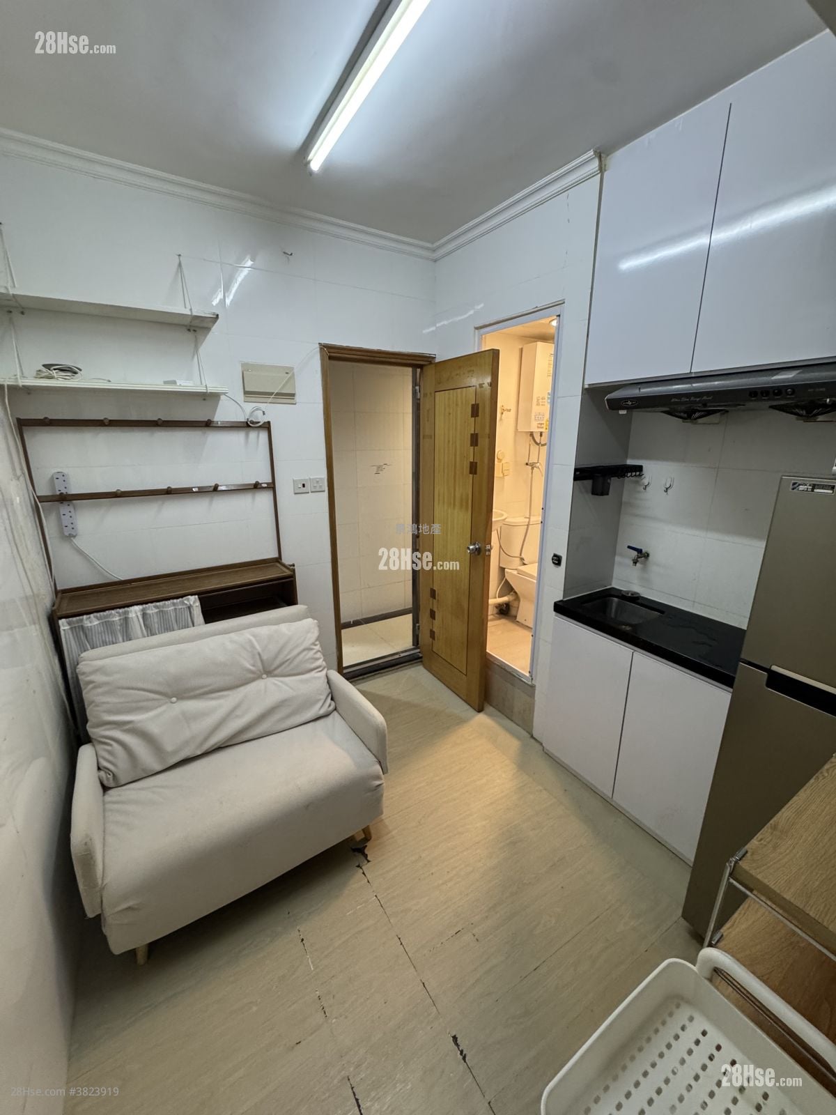 Man Yuen Building Rental 1 Bedroom , 1 Bathroom 160 ft²