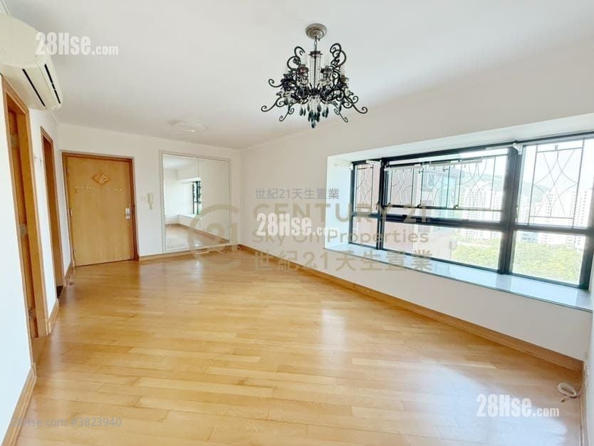 爱琴海岸 售盘 4 房 , 2 浴室 742 平方尺