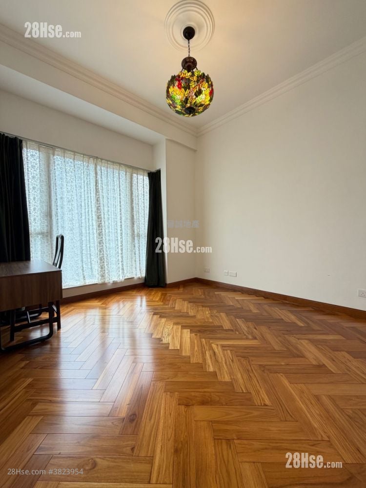 星堤 售盤 4 房 , 3 浴室 1,100 平方呎