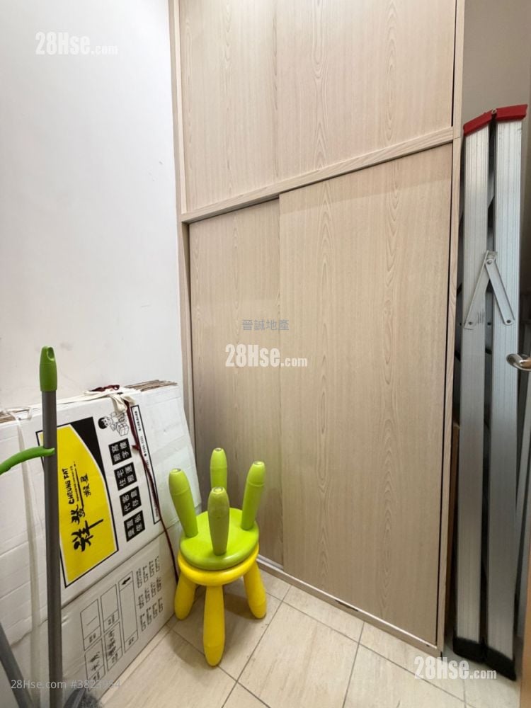 星堤 售盤 4 房 , 3 浴室 1,100 平方呎