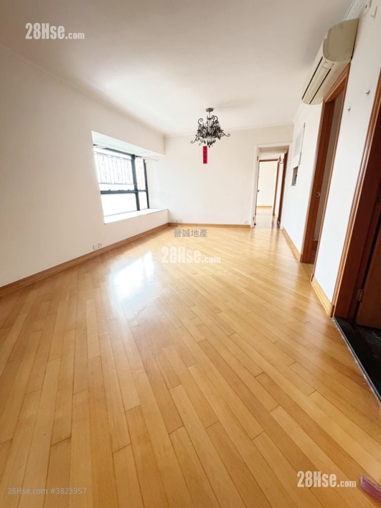 Aegean Coast Sell 4 Bedrooms , 2 Bathrooms 742 ft²