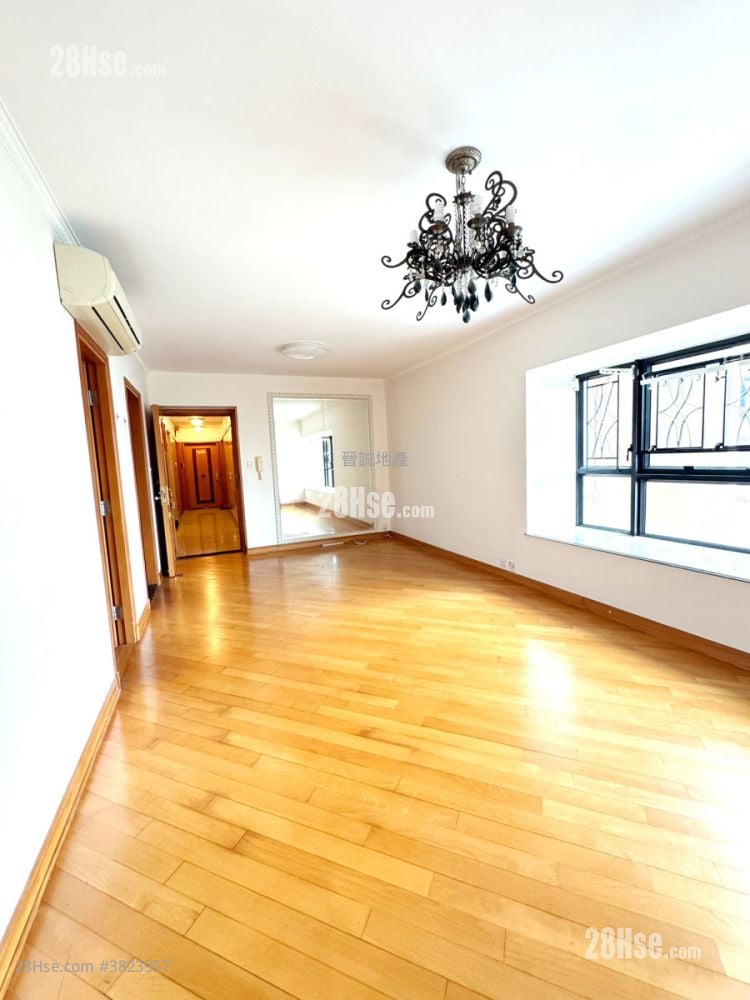 Aegean Coast Sell 4 Bedrooms , 2 Bathrooms 742 ft²