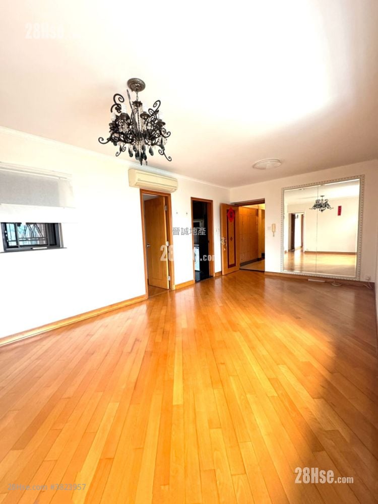 Aegean Coast Sell 4 Bedrooms , 2 Bathrooms 742 ft²