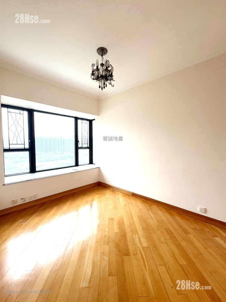 Aegean Coast Sell 4 Bedrooms , 2 Bathrooms 742 ft²