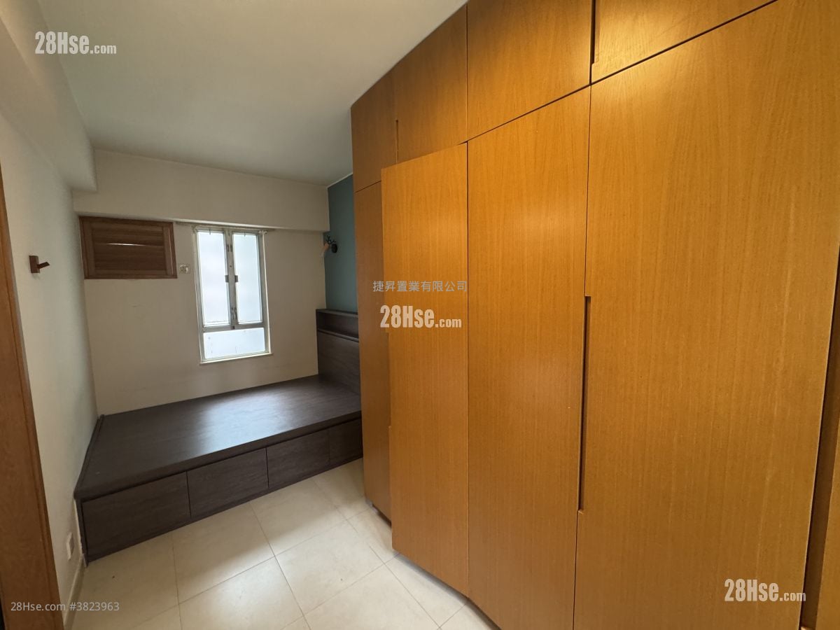 康年閣 售盤 2 房 , 1 浴室