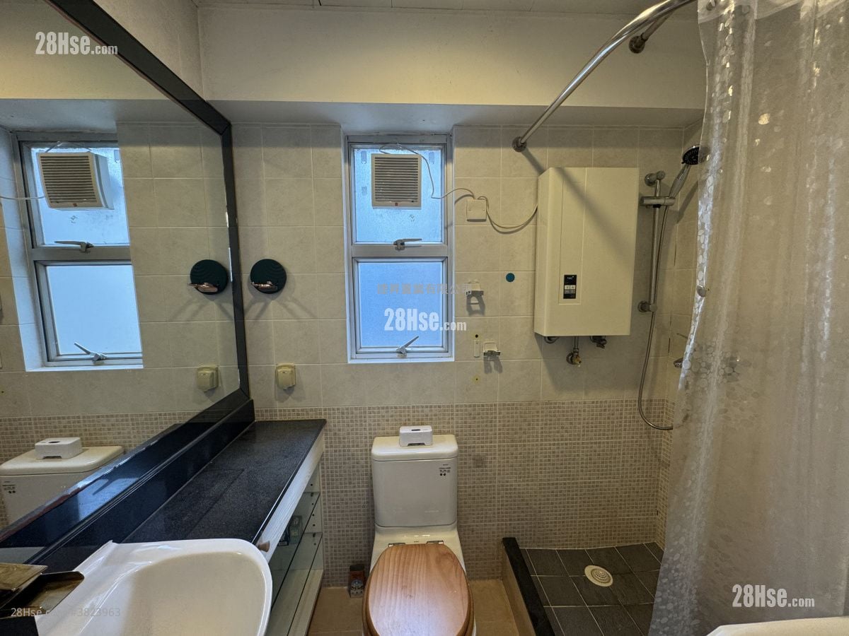 康年閣 售盤 2 房 , 1 浴室