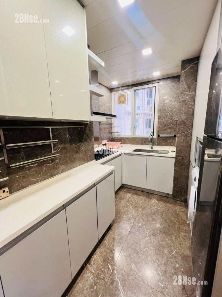 星堤 租盤 3 房 , 2 浴室 918 平方呎