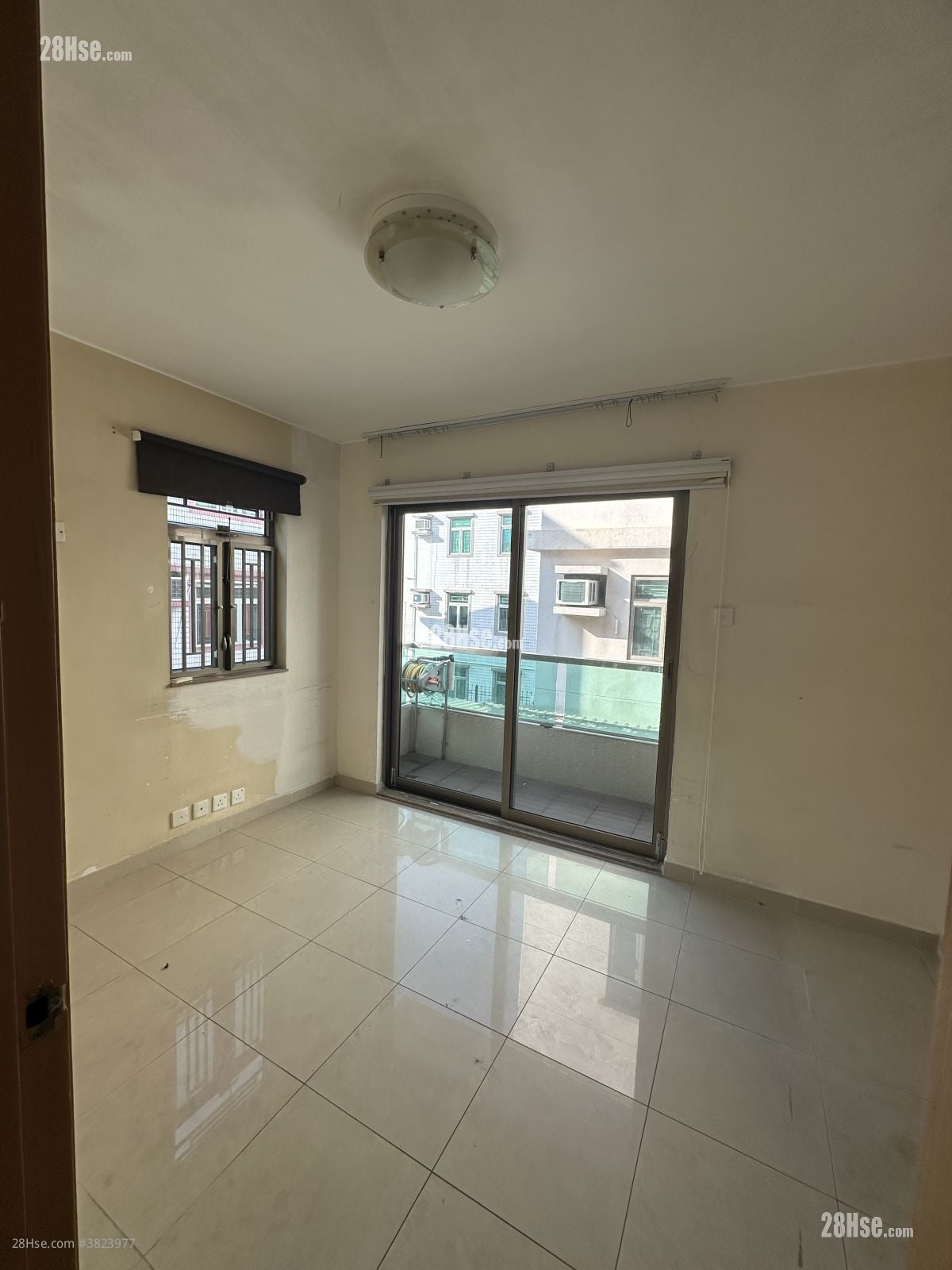 龙涛湾畔 售盘 4 房 , 3 浴室