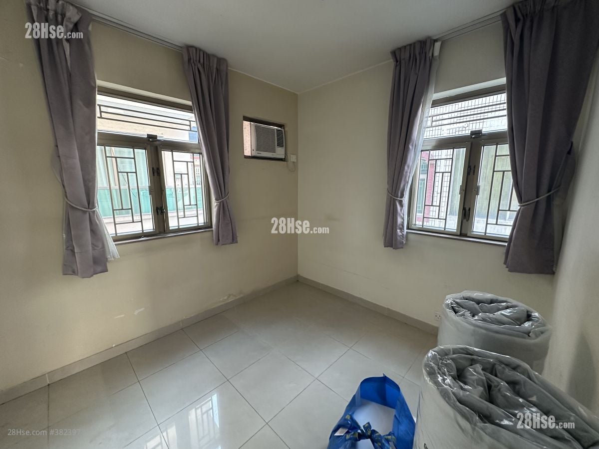 龙涛湾畔 售盘 4 房 , 3 浴室