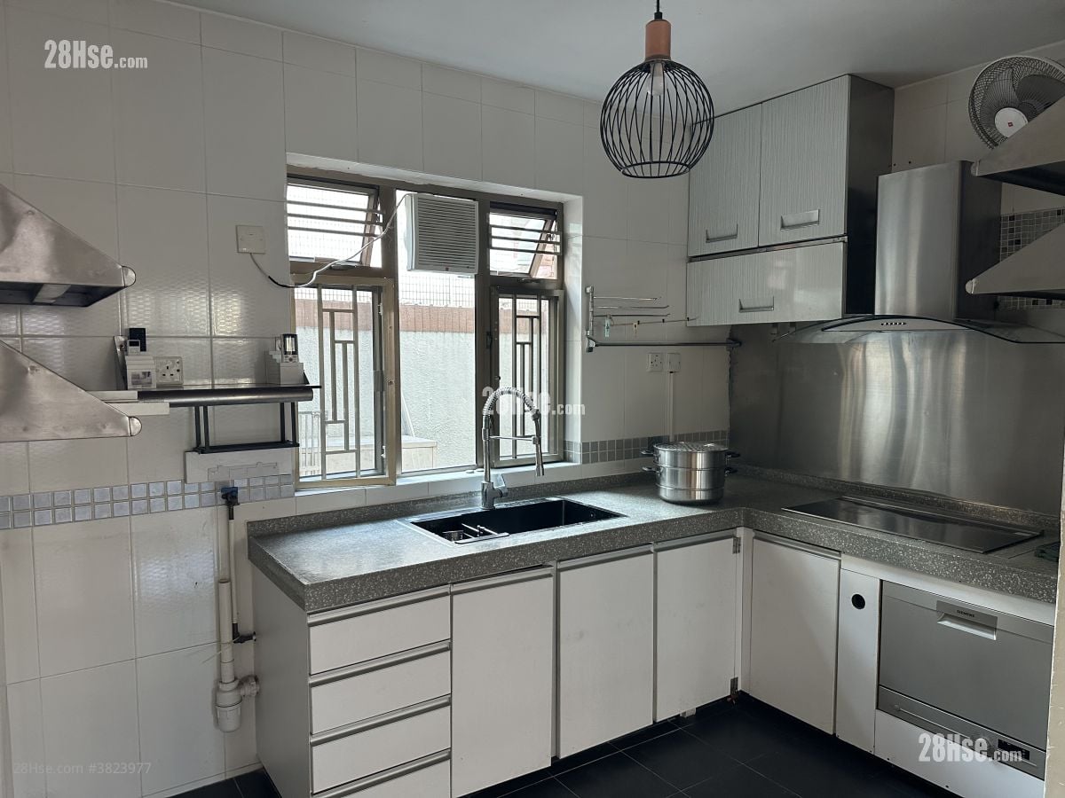 龙涛湾畔 售盘 4 房 , 3 浴室