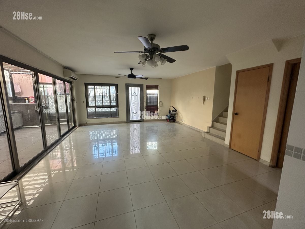 龙涛湾畔 售盘 4 房 , 3 浴室