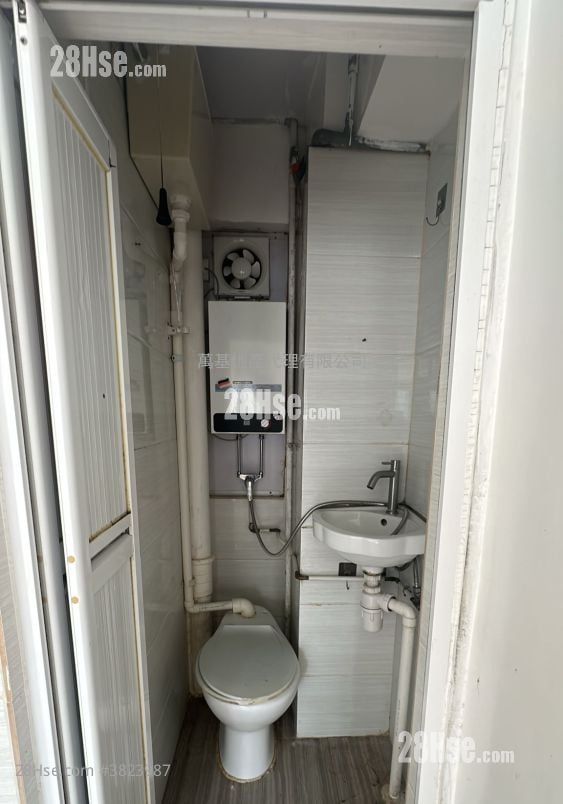 Nam Ning Mansion Sell 2 Bedrooms , 2 Bathrooms 263 ft²