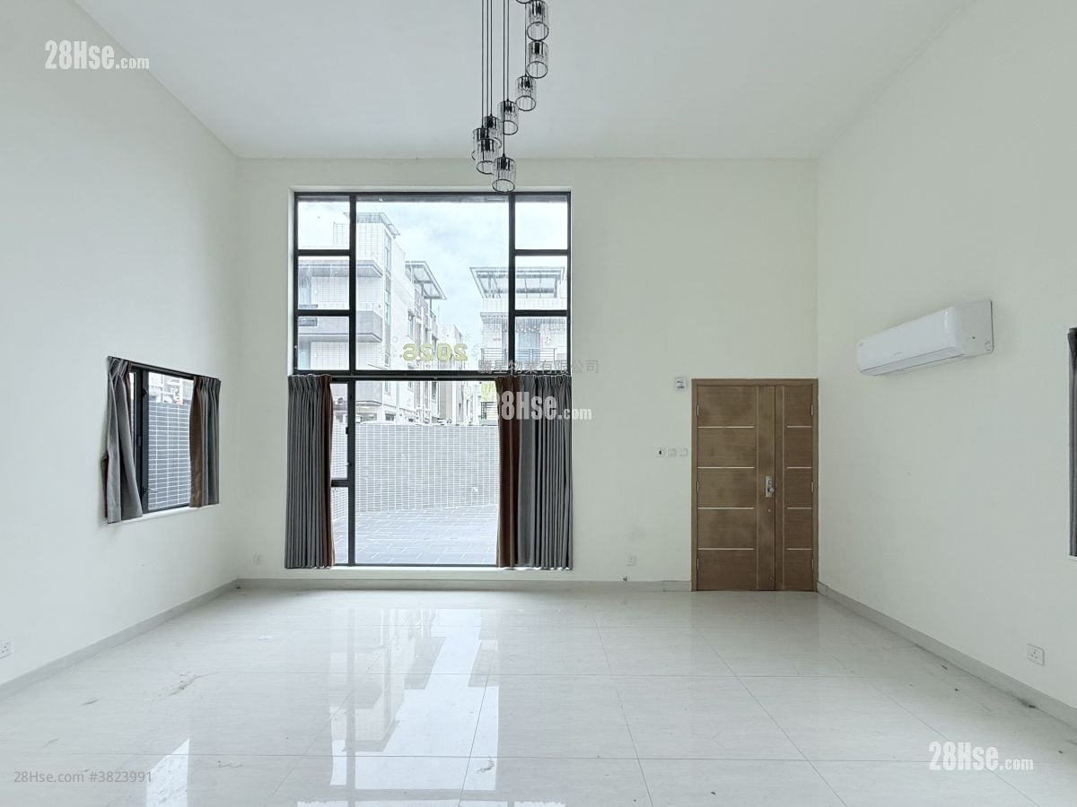 村屋 售盘 3 房 , 4 浴室 2,100 平方尺