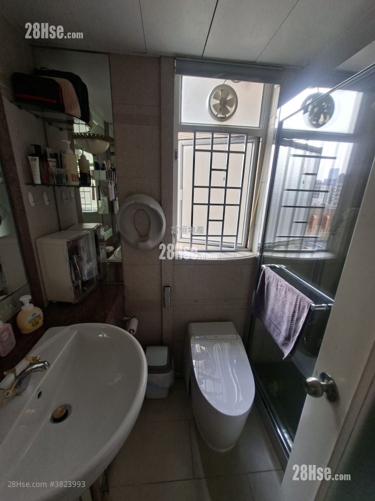 海逸豪园 售盘 3 房 , 2 浴室 886 平方尺